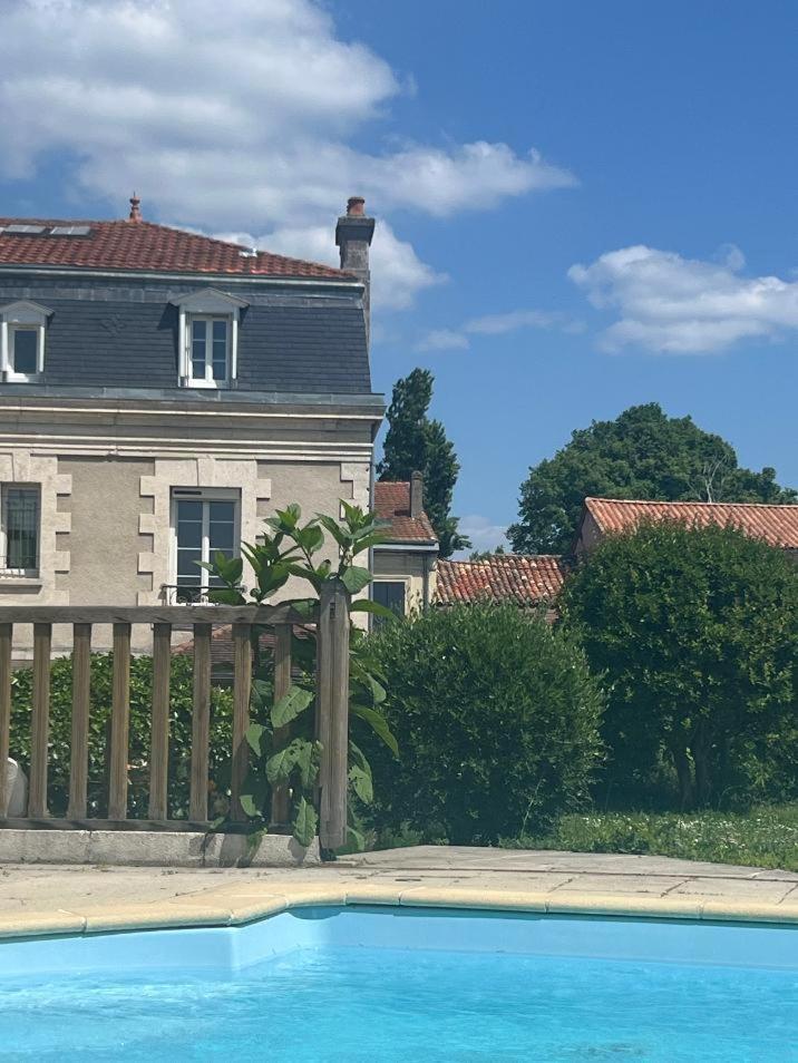 Les Tuileries De Chanteloup La Roche-Chalais Buitenkant foto